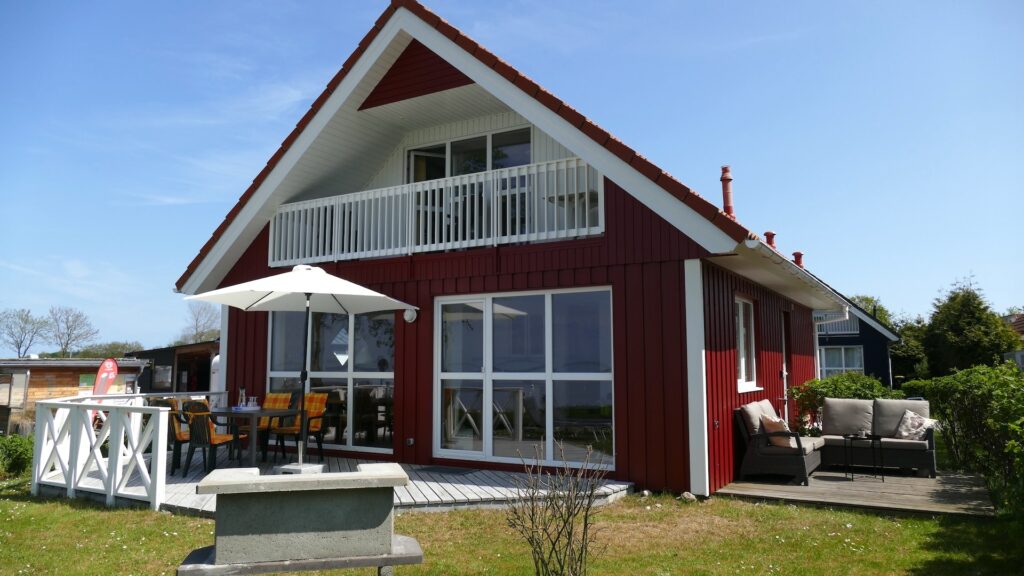 Ferienhaus WackerMagic bei Sonnenschein Außenansicht